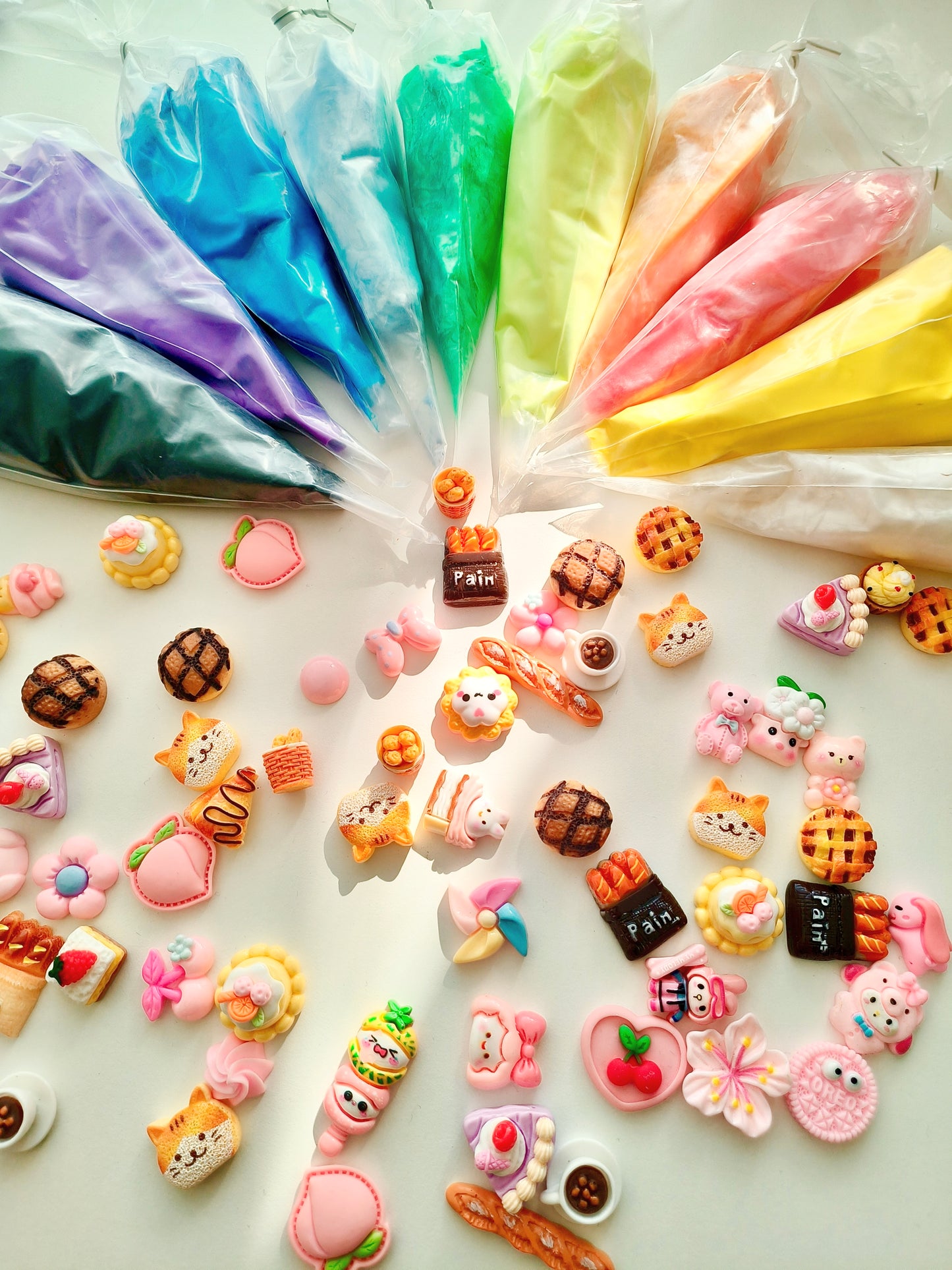 16 July: Decoden: Decorate with Charms